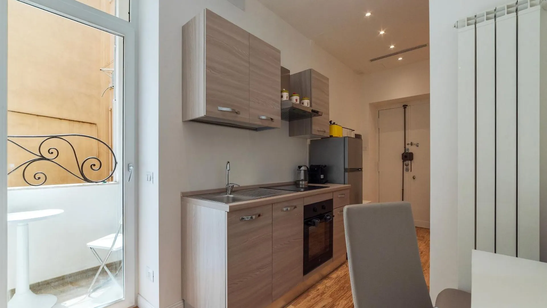 Rome Huge & Cozy Apartment