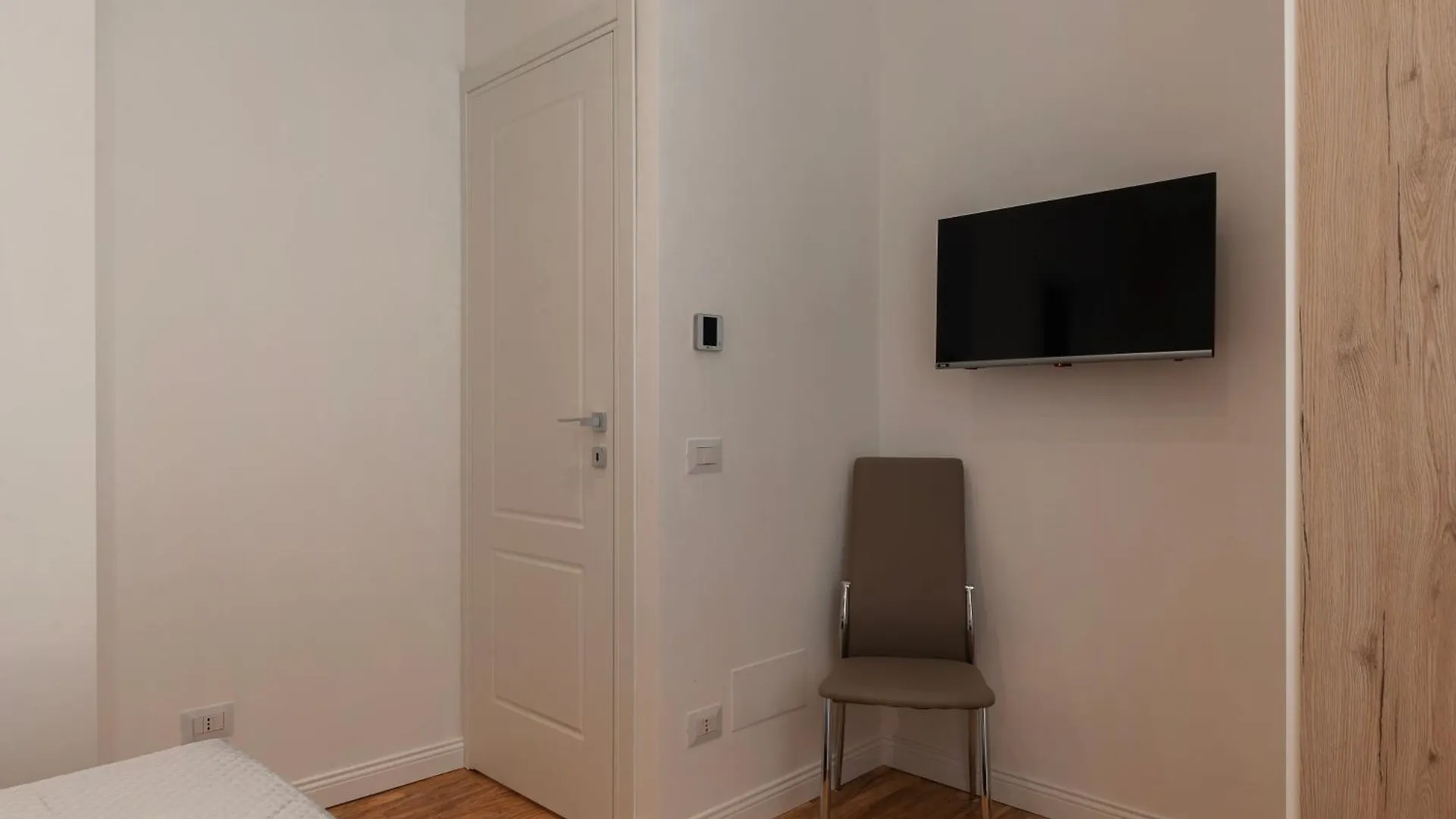 Rome Huge & Cozy Apartment