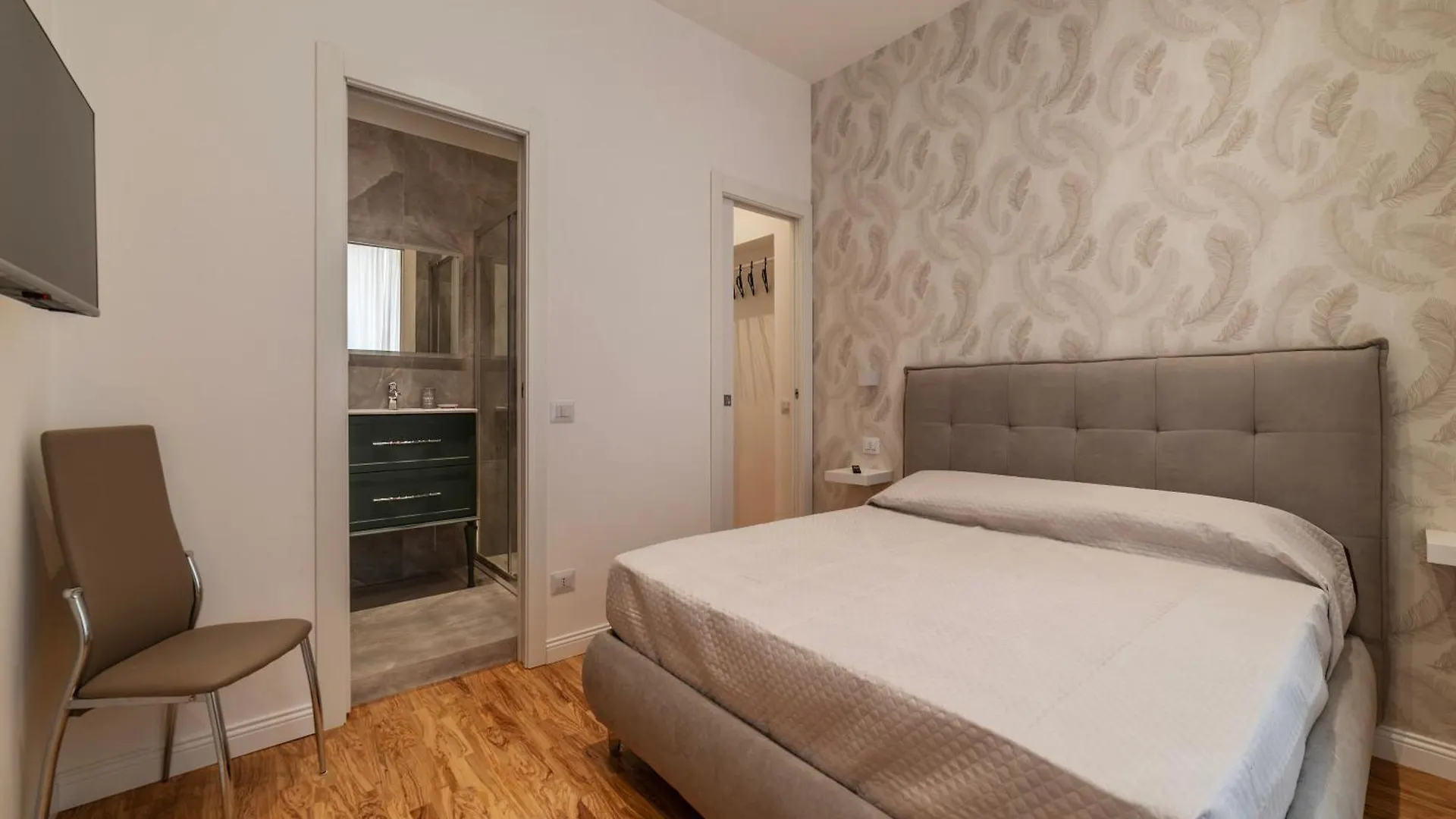 Rome Huge & Cozy Apartment