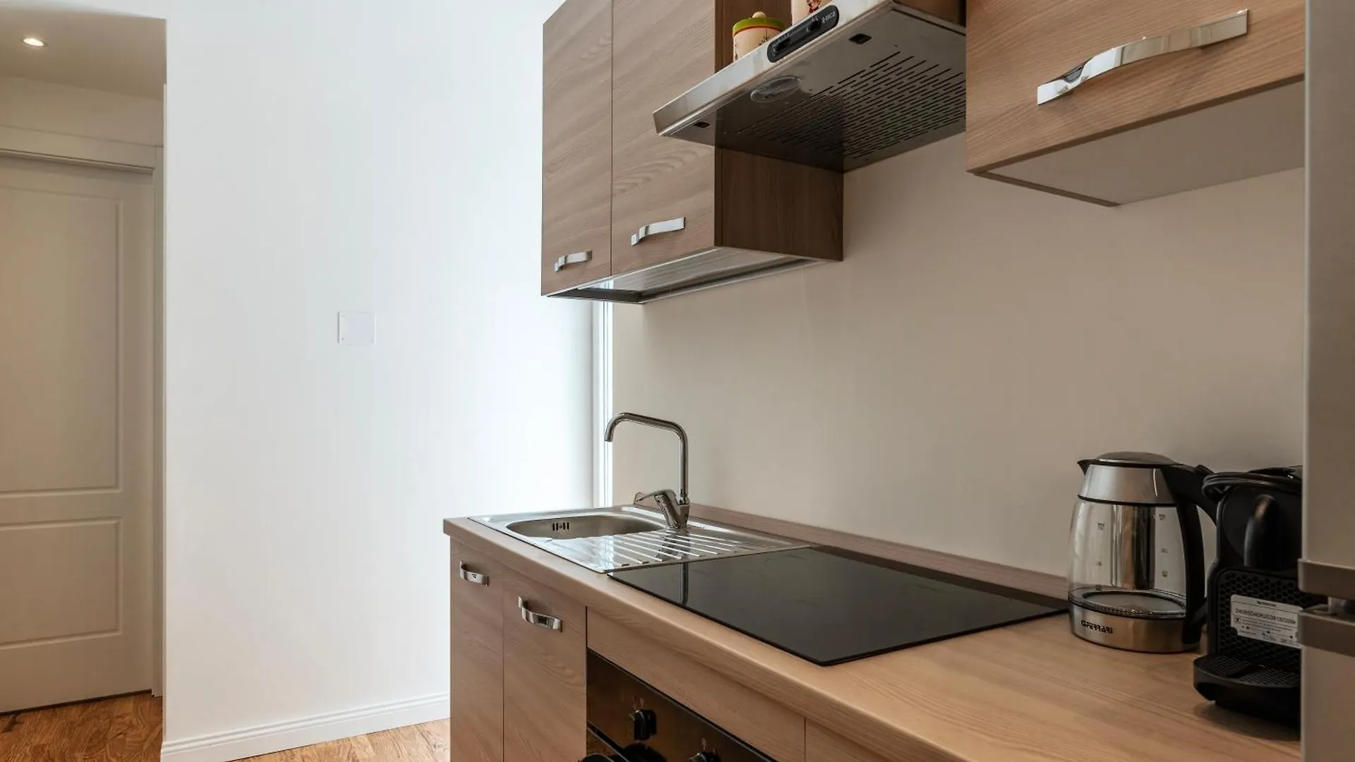 Rome Huge & Cozy Apartment 0*,  Italy