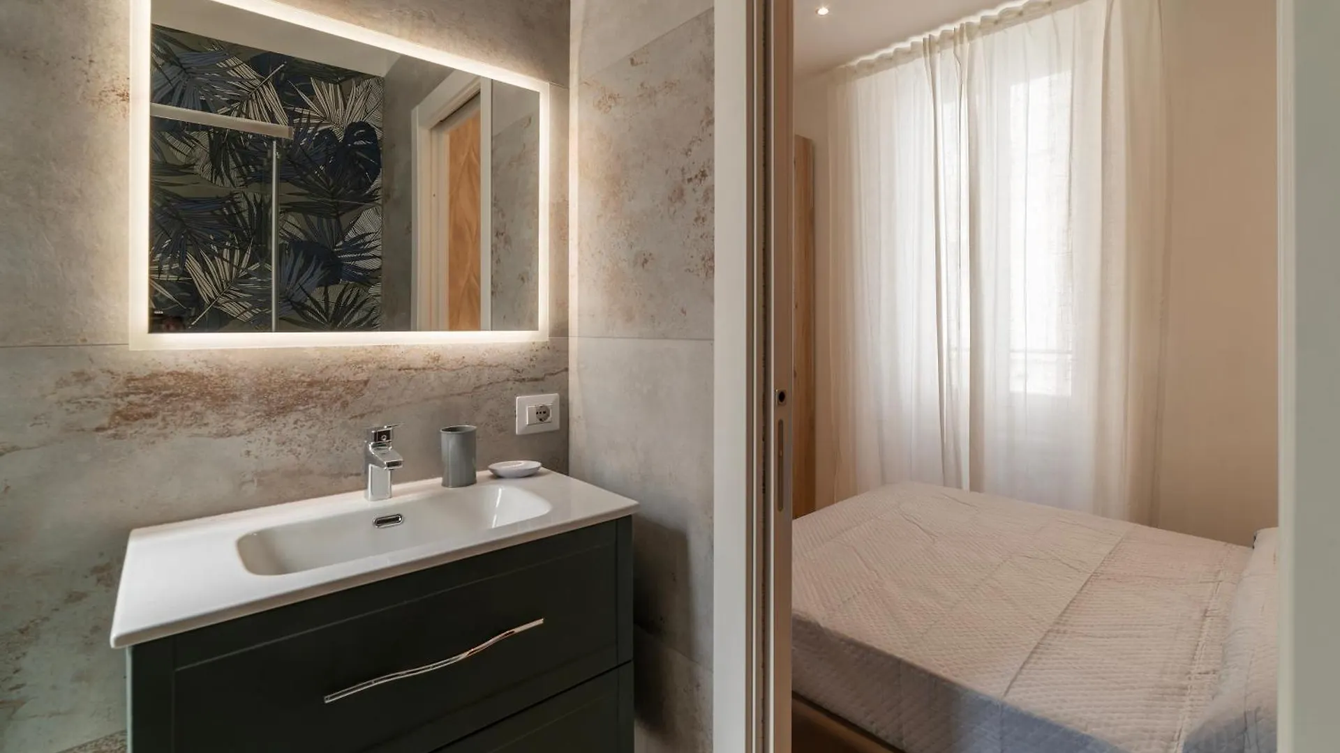 Rome Huge & Cozy Apartment