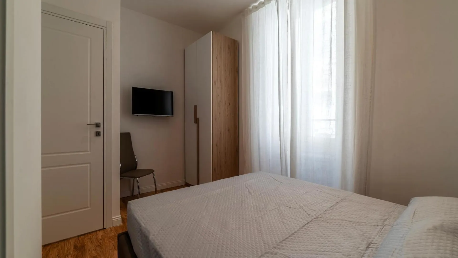 Rome Huge & Cozy Apartment